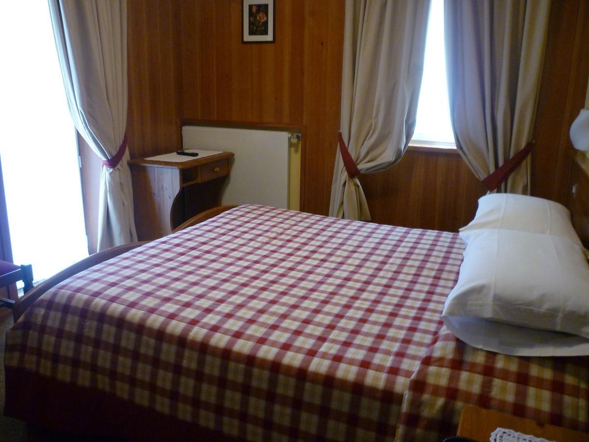Hotel I Rododendri Valfurva Phòng bức ảnh