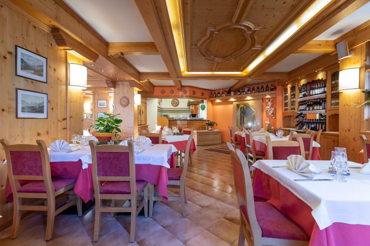 Hotel I Rododendri Valfurva Ngoại thất bức ảnh